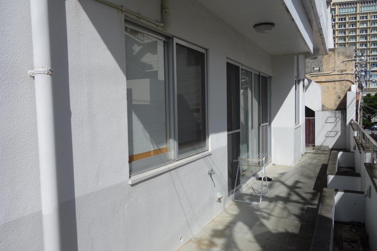 Okinawa Naha Rakuraku House Exterior foto